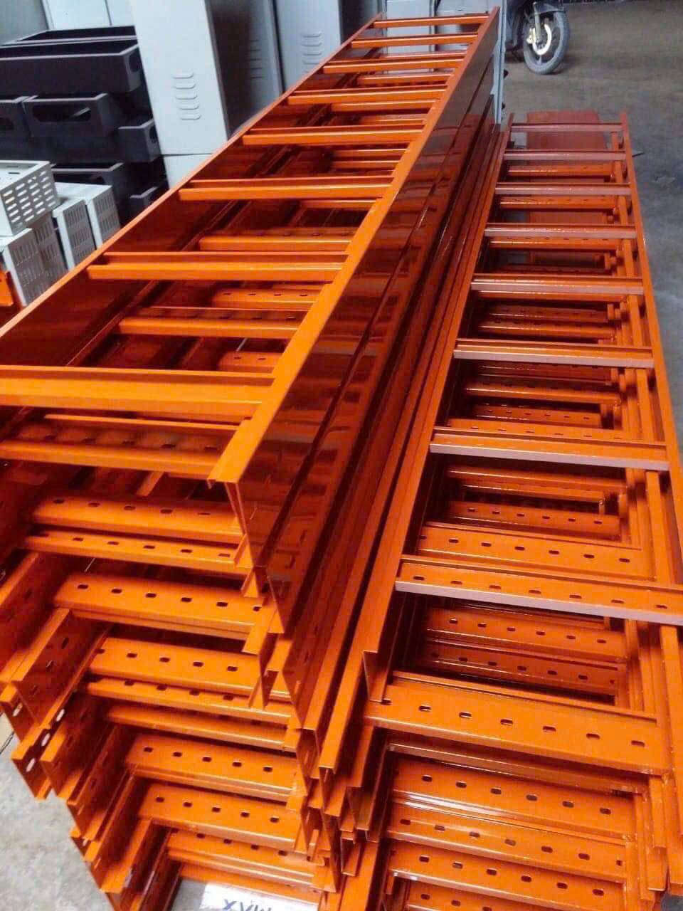 Thang cáp sơn tĩnh điện