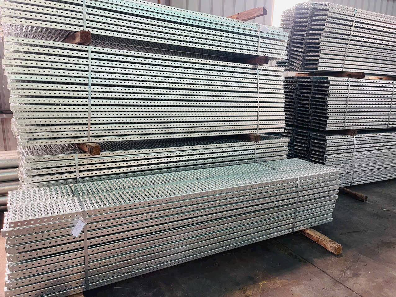 SÀN THAO TÁC KIM CƯƠNG GIÁ RẺ NHẤT TẠI ĐỒNG NAI