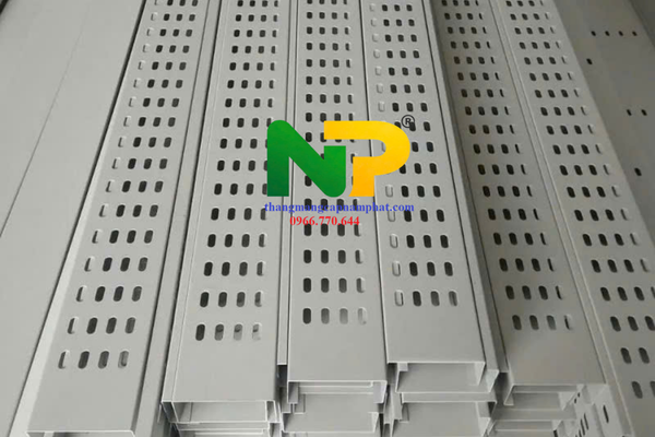 CTY SẢN XUẤT THANG MÁNG CÁP ĐIỆN RẺ NHẤT TẠI QUY NHƠN BÌNH ĐỊNH 