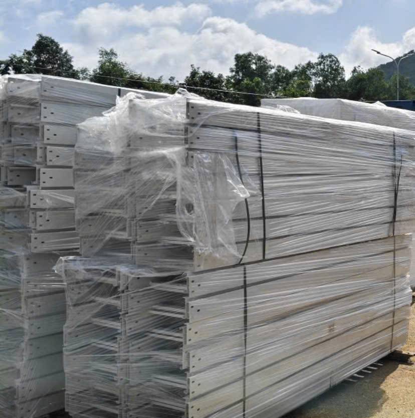 THANG CÁP 700X100 GIÁ RẺ NHẤT THỊ TRƯỜNG 