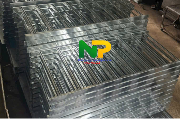 CTY SẢN XUẤT THANG MÁNG CÁP GIÁ RẺ