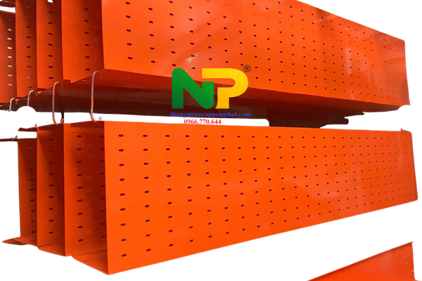 KHAY CÁP 200X50 GIÁ RẺ NHẤT THỊ TRƯỜNG TẠI MIỀN TÂY