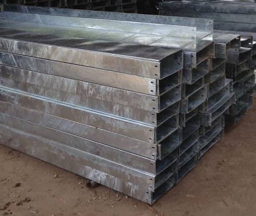 Máng cáp mạ kẽm nhúng nóng 300x100