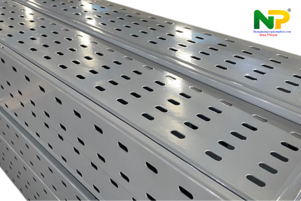 Khay Cáp Điện là Gì? Khay Cáp Điện Giá Rẻ tại HCM